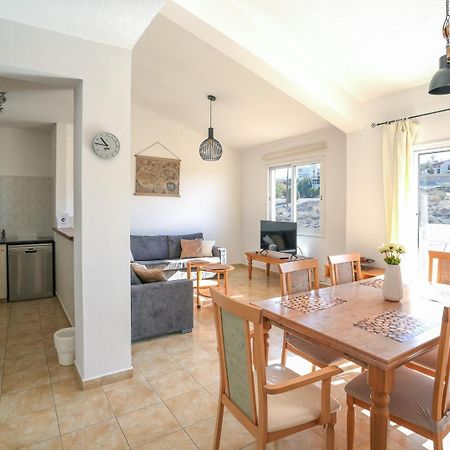Resitour - Regina Gardens Lejlighed Paphos Eksteriør billede