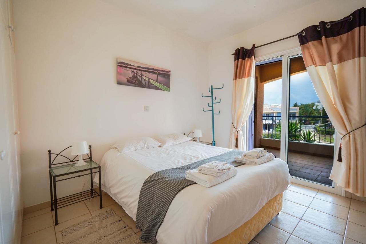 Resitour - Regina Gardens Lejlighed Paphos Eksteriør billede