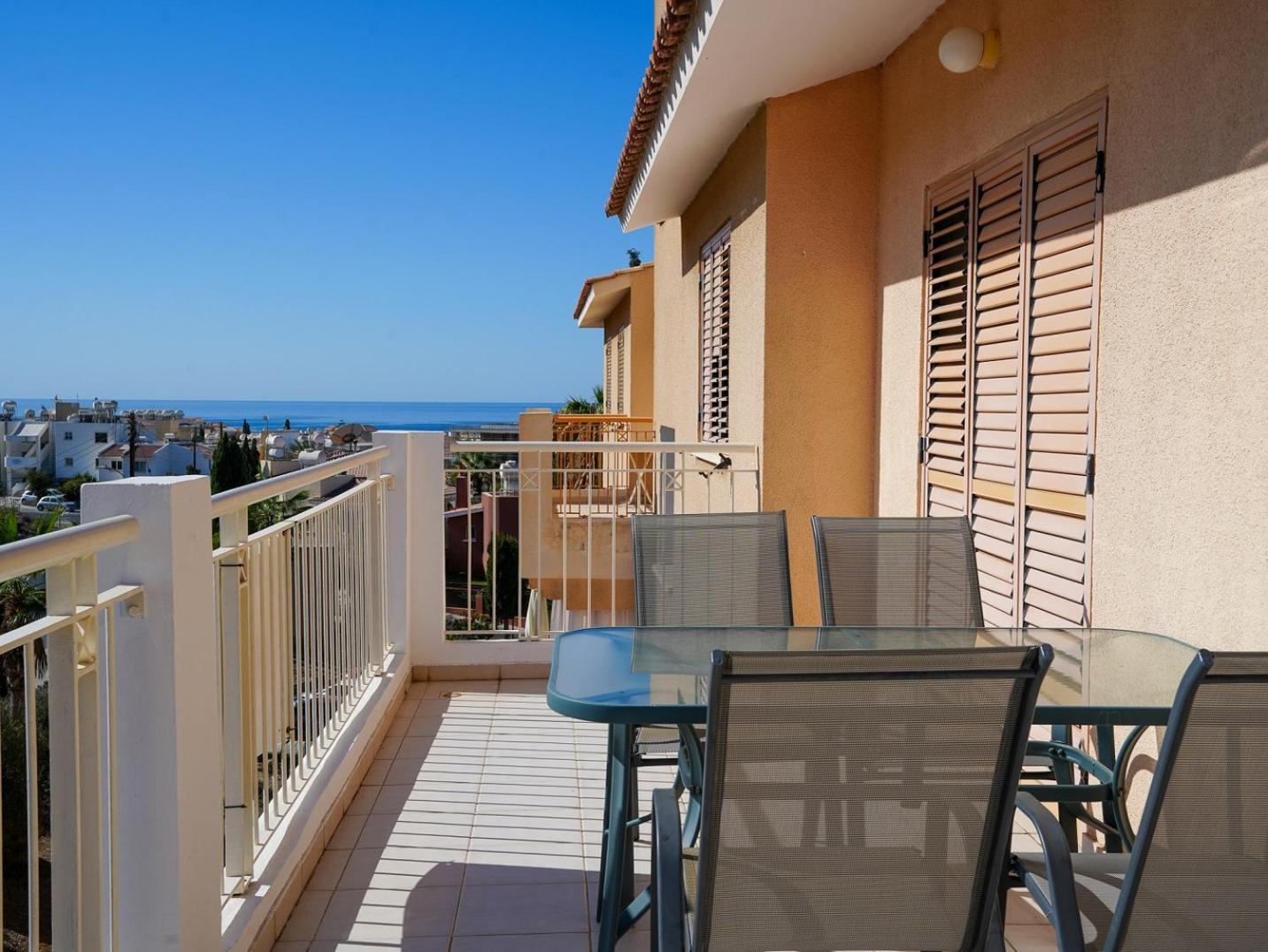 Resitour - Regina Gardens Lejlighed Paphos Eksteriør billede